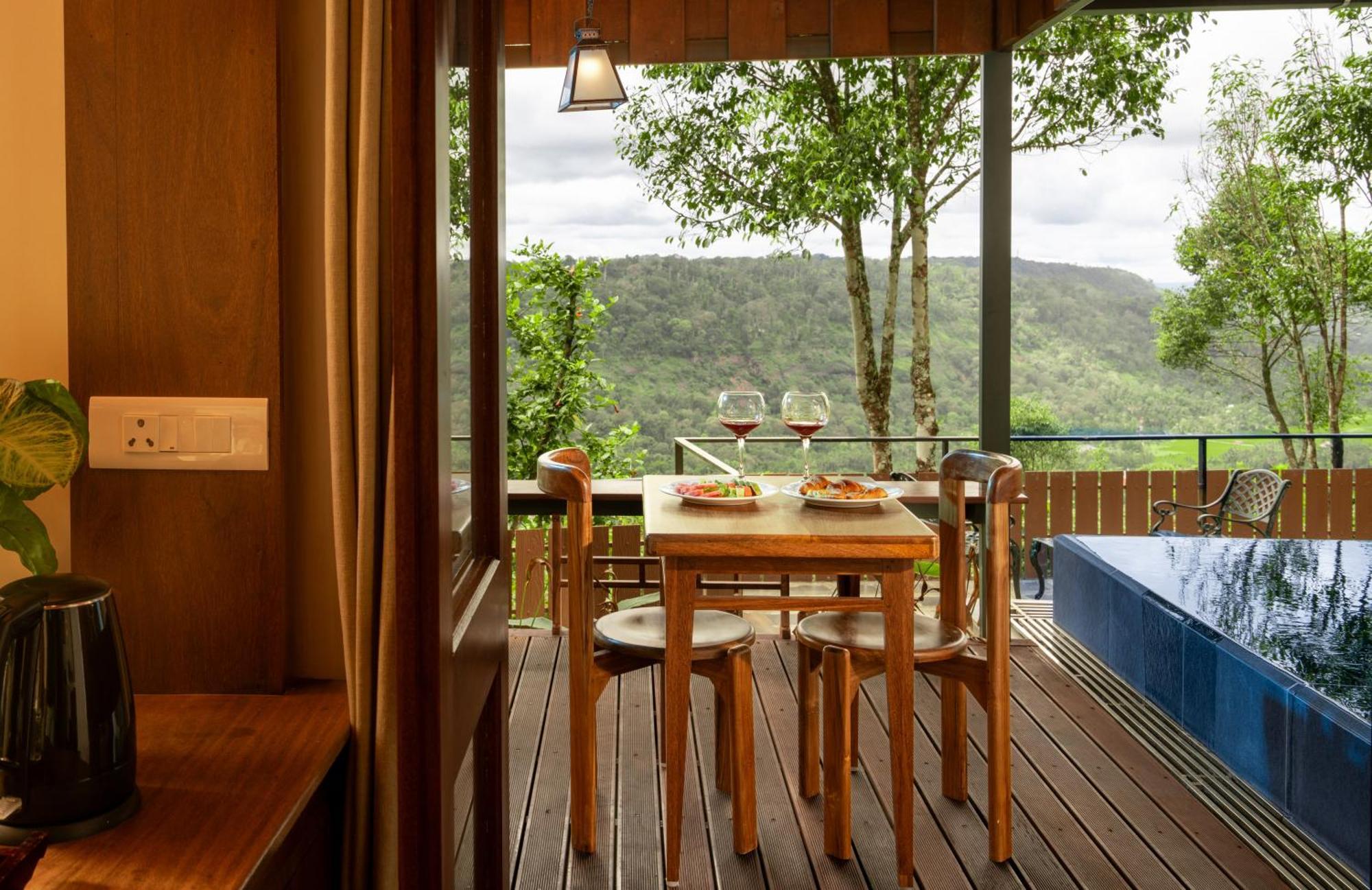 Spicetree Munnar Hotel Chinnakanal Exterior foto