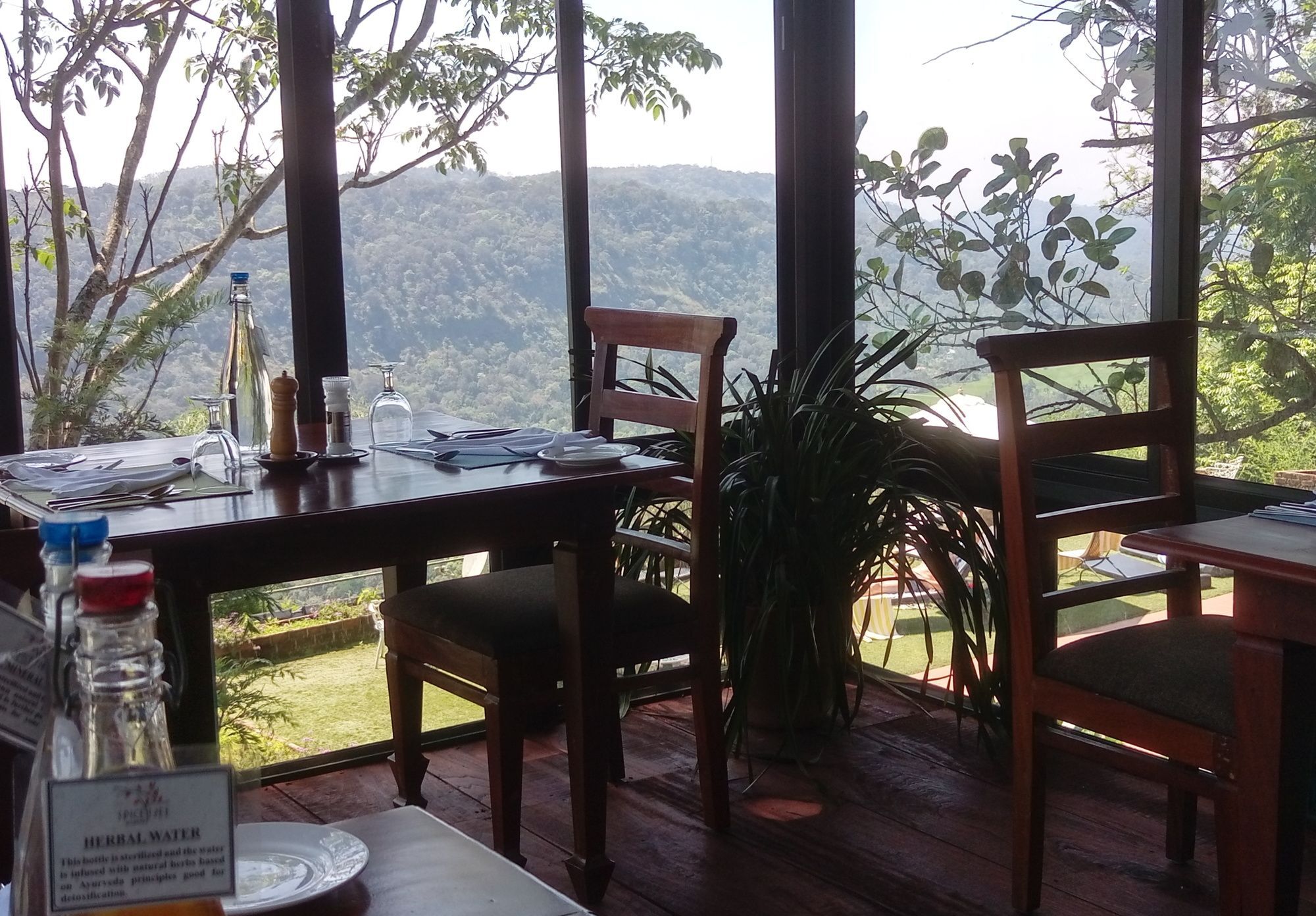 Spicetree Munnar Hotel Chinnakanal Exterior foto